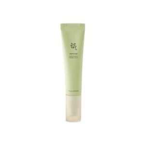 Flacon de Sérum Light On Beauty of Joseon avec Centella Asiatica et Vitamine C pour illuminer et apaiser la peau