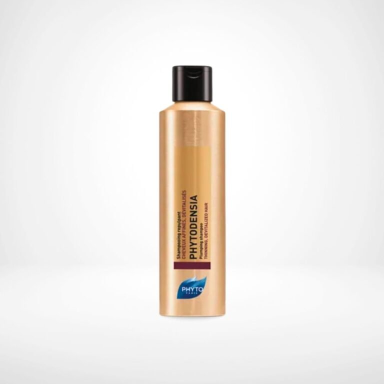 Bouteille de Shampooing Repulpant PHYTODENSIA PHYTO sur fond neutre, enrichi en actifs naturels pour cheveux matures